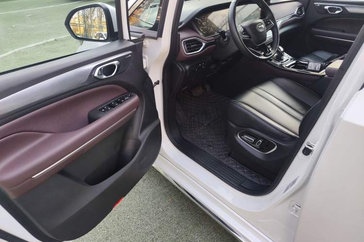 Used GAC Trumpchi M6 2023 PRO 270T DCT Prestige Edition Interior 3