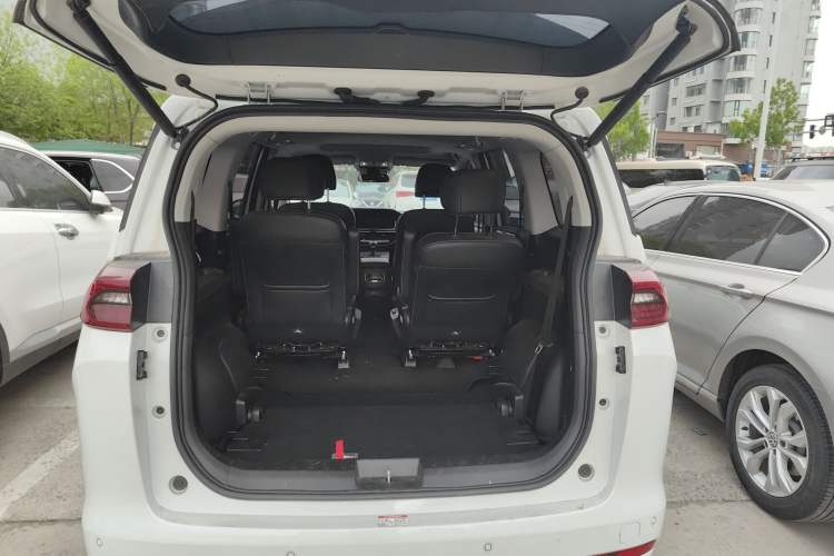 Used GAC Trumpchi M6 2023 PRO 270T DCT Luxury Edition Interior 3