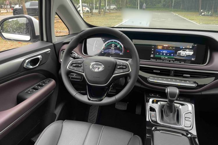 Used GAC Trumpchi M6 2023 PRO 270T DCT Luxury Edition Interior 3
