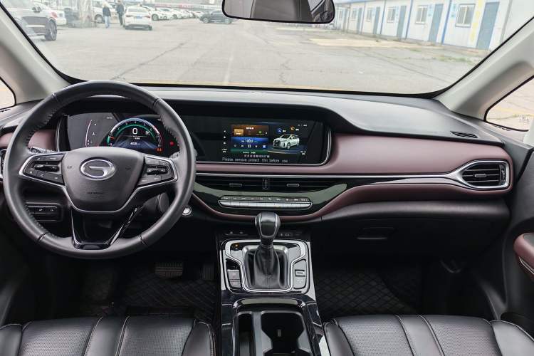 Used GAC Trumpchi M6 2023 PRO 270T DCT Luxury Edition Interior 3