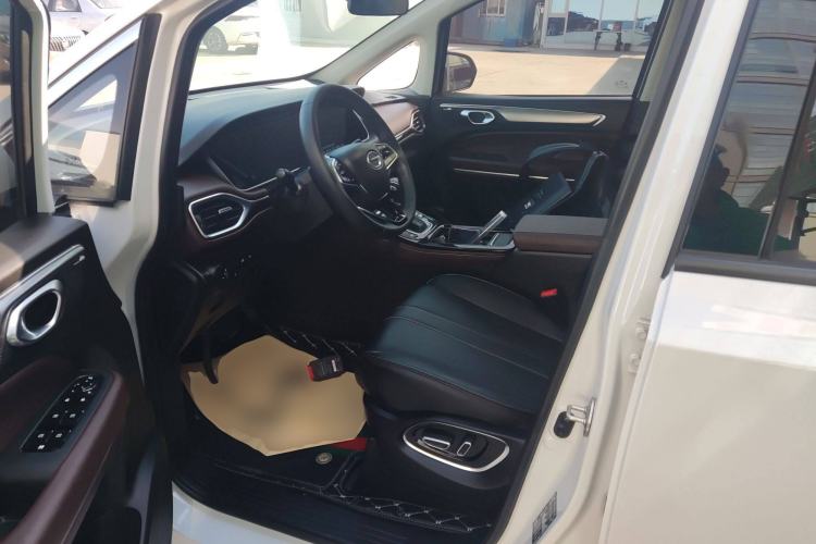 Used GAC Trumpchi M6 2023 PRO 270T DCT Luxury Edition Interior 3