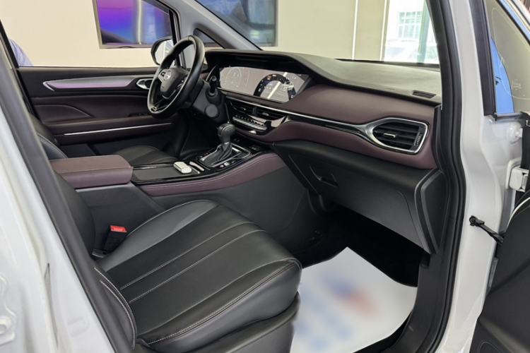 Used GAC Trumpchi M6 2023 PRO 270T DCT Luxury Edition Interior 4