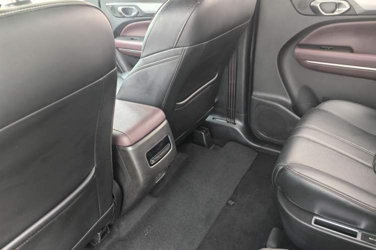Used GAC Trumpchi M6 2023 PRO 270T DCT Luxury Edition Interior 4