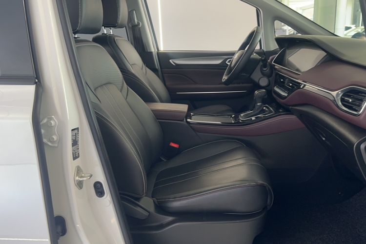 Used GAC Trumpchi M6 2023 PRO 270T DCT Luxury Edition Interior 4