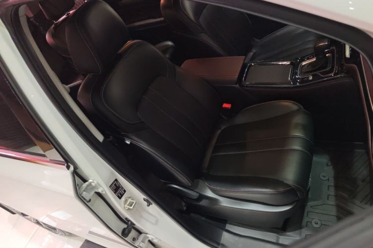 Used GAC Trumpchi M6 2023 PRO 270T DCT Luxury Edition Interior 5