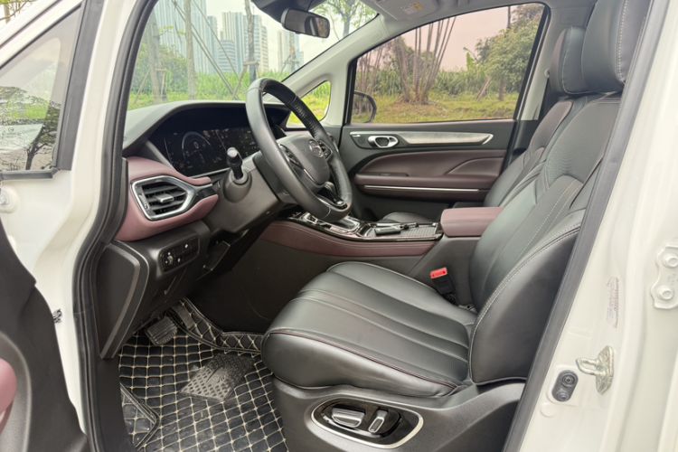 Used GAC Trumpchi M6 2023 PRO 270T DCT Luxury Edition Interior 5