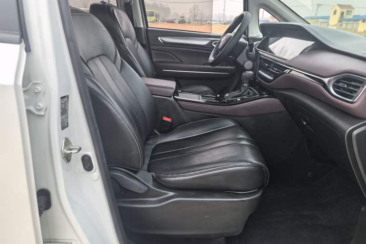 Used GAC Trumpchi M6 2023 PRO 270T DCT Luxury Edition Interior 6