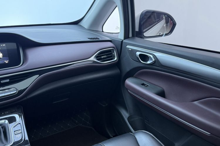 Used GAC Trumpchi M6 2023 PRO 270T DCT Luxury Edition Interior 6