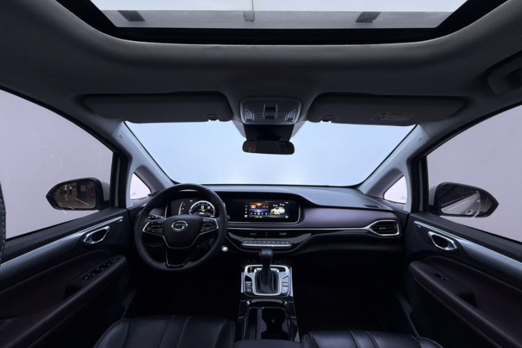 Used GAC Trumpchi M6 2023 PRO 270T DCT Luxury Edition Interior 7