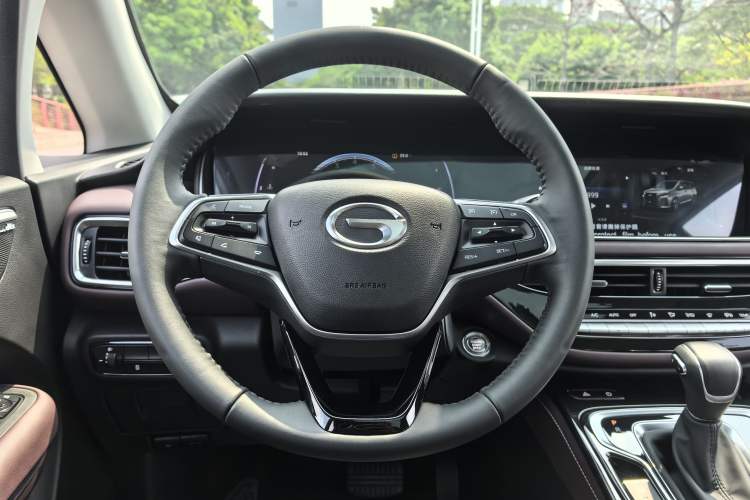 Used GAC Trumpchi M6 2023 PRO 270T DCT Luxury Edition Interior 8