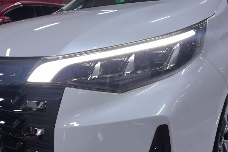 Used GAC Trumpchi M6 2023 PRO 270T DCT Luxury Edition Left Front Headlight