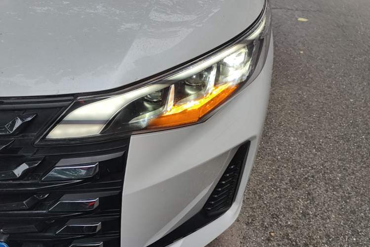 Used GAC Trumpchi M6 2023 PRO 270T DCT Luxury Edition Left Front Headlight