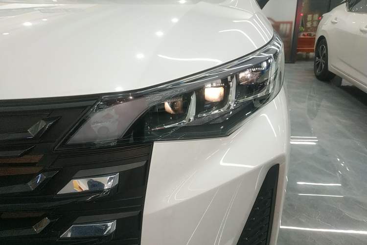 Used GAC Trumpchi M6 2023 PRO 270T DCT Luxury Edition Left Front Headlight