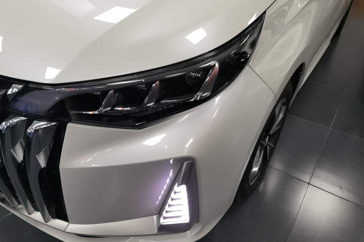 Used GAC Trumpchi M6 2023 PRO 270T DCT Luxury Edition Left Front Headlight