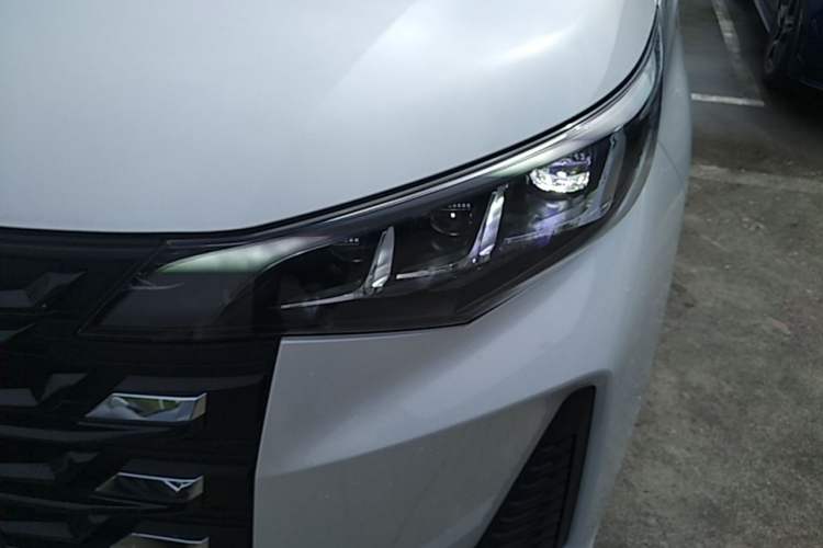 Used GAC Trumpchi M6 2023 PRO 270T DCT Luxury Edition Left Front Headlight