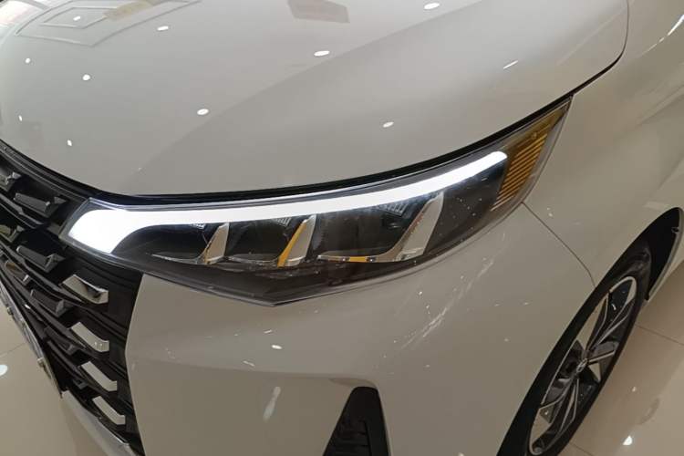 Used GAC Trumpchi M6 2023 PRO 270T DCT Luxury Edition Left Front Headlight