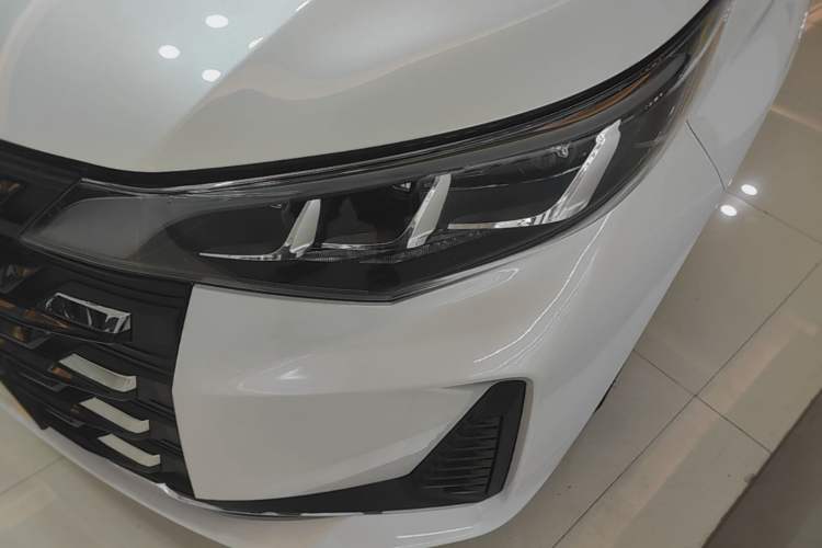 Used GAC Trumpchi M6 2023 PRO 270T DCT Luxury Edition Left Front Headlight