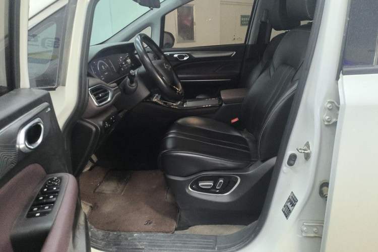 Used GAC Trumpchi M6 2023 PRO 270T DCT Luxury Edition Left Front Seat