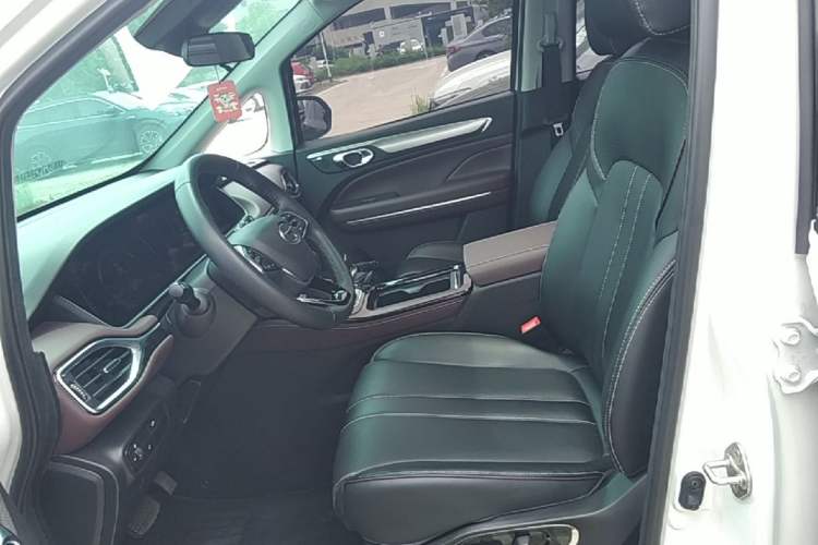 Used GAC Trumpchi M6 2023 PRO 270T DCT Luxury Edition Left Front Seat