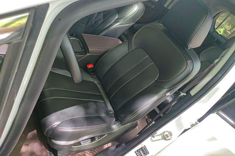 Used GAC Trumpchi M6 2023 PRO 270T DCT Luxury Edition Left Front Seat