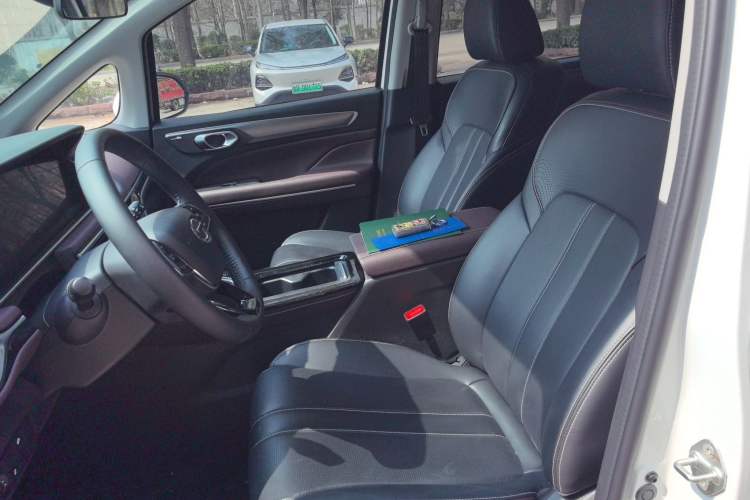Used GAC Trumpchi M6 2023 PRO 270T DCT Luxury Edition Left Front Seat