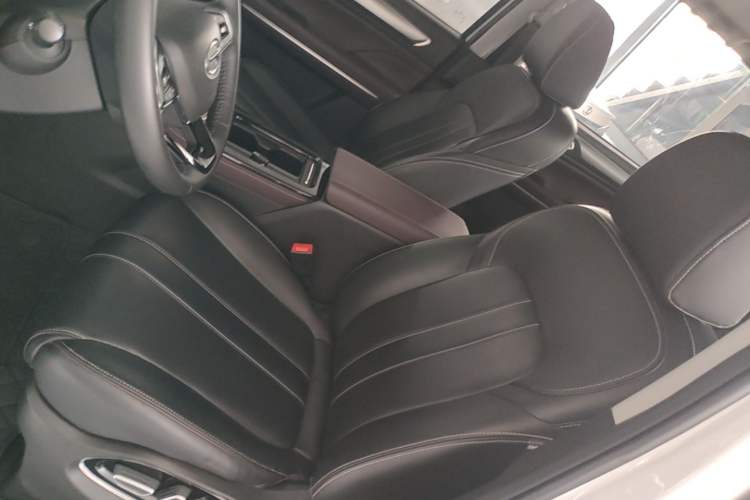 Used GAC Trumpchi M6 2023 PRO 270T DCT Luxury Edition Left Front Seat
