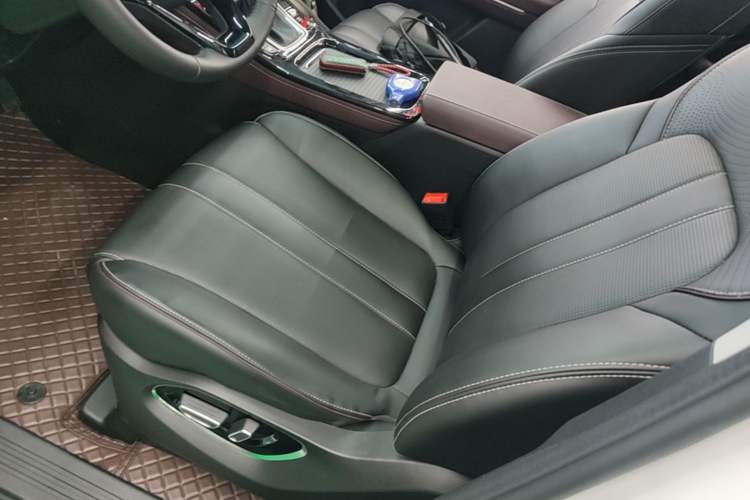 Used GAC Trumpchi M6 2023 PRO 270T DCT Luxury Edition Left Front Seat