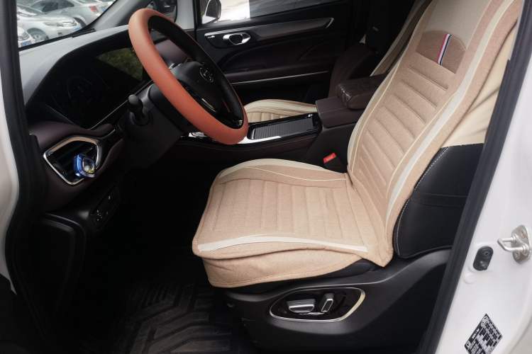 Used GAC Trumpchi M6 2023 PRO 270T DCT Luxury Edition Left Front Seat