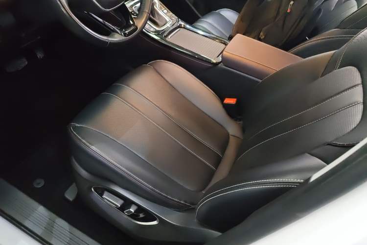Used GAC Trumpchi M6 2023 PRO 270T DCT Luxury Edition Left Front Seat