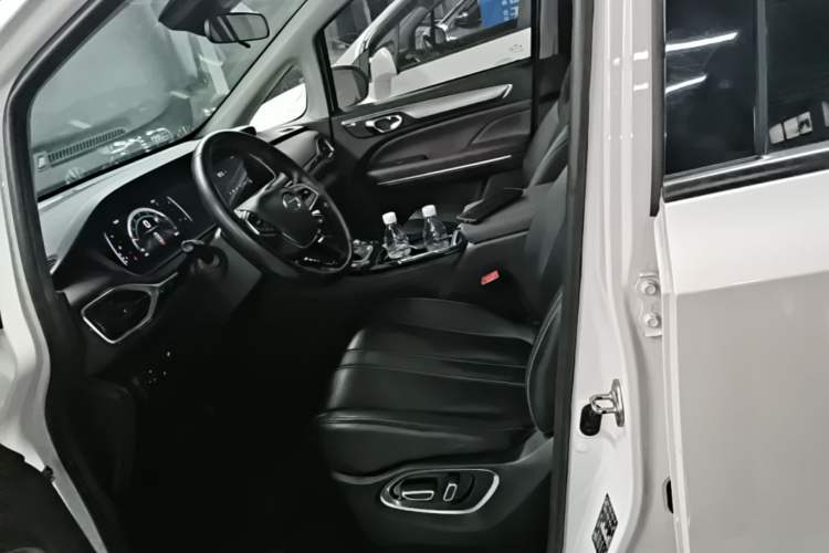 Used GAC Trumpchi M6 2023 PRO 270T DCT Luxury Edition Left Front Seat