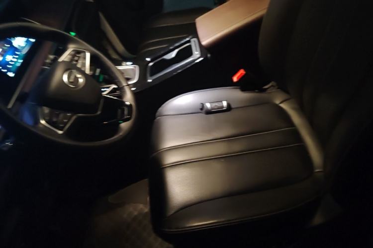 Used GAC Trumpchi M6 2023 PRO 270T DCT Luxury Edition Left Front Seat