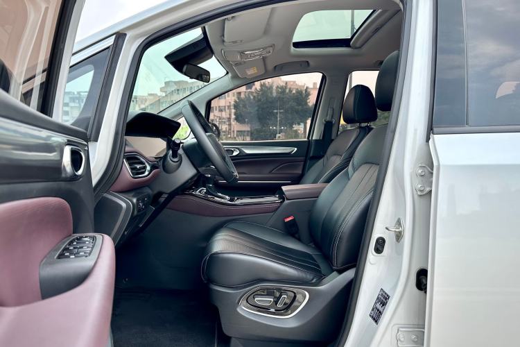 Used GAC Trumpchi M6 2023 PRO 270T DCT Luxury Edition Left Front Seat