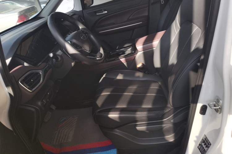 Used GAC Trumpchi M6 2023 PRO 270T DCT Elite Edition Left Front Seat
