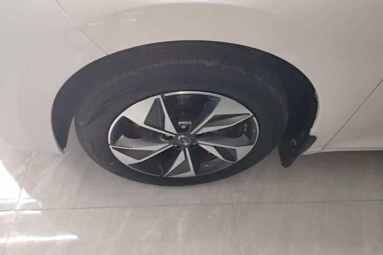 Used GAC Trumpchi M6 2023 PRO 270T DCT Luxury Edition Left Front Wheel Hub