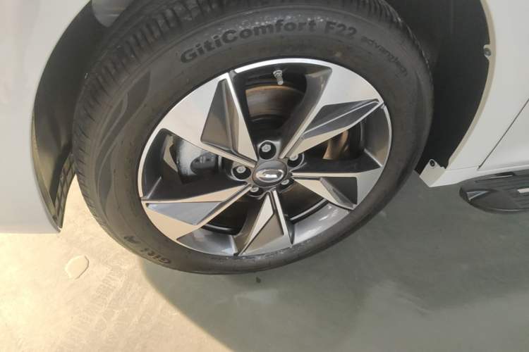 Used GAC Trumpchi M6 2023 PRO 270T DCT Luxury Edition Left Front Wheel Hub