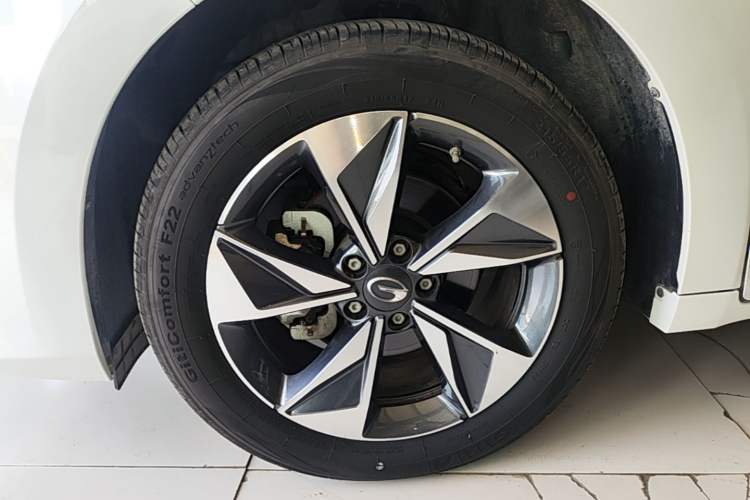 Used GAC Trumpchi M6 2023 PRO 270T DCT Luxury Edition Left Front Wheel Hub