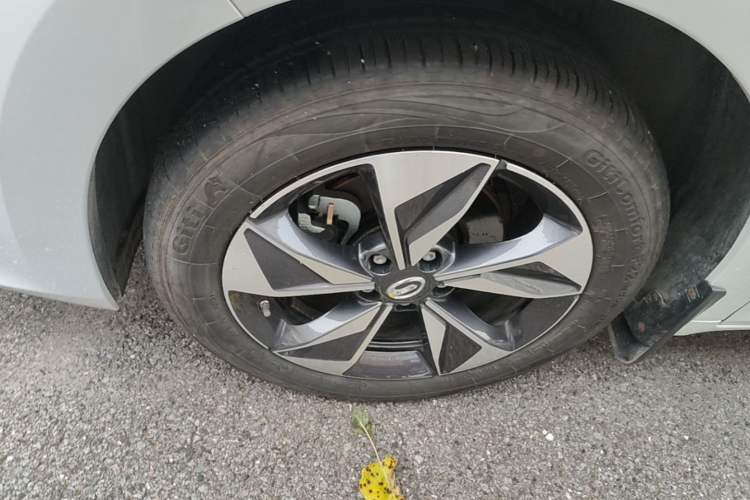 Used GAC Trumpchi M6 2023 PRO 270T DCT Luxury Edition Left Front Wheel Hub