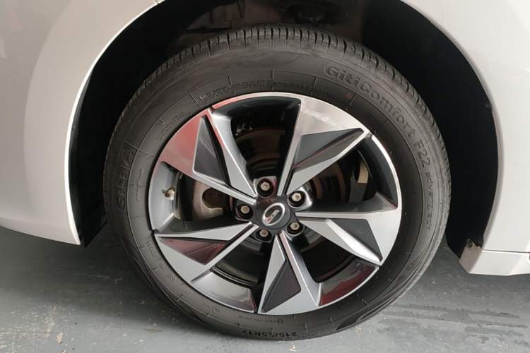 Used GAC Trumpchi M6 2023 PRO 270T DCT Luxury Edition Left Front Wheel Hub