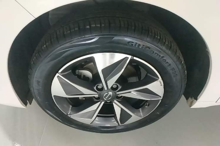 Used GAC Trumpchi M6 2023 PRO 270T DCT Luxury Edition Left Front Wheel Hub