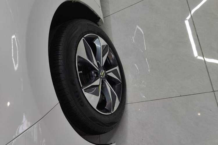 Used GAC Trumpchi M6 2023 PRO 270T DCT Luxury Edition Left Front Wheel Hub