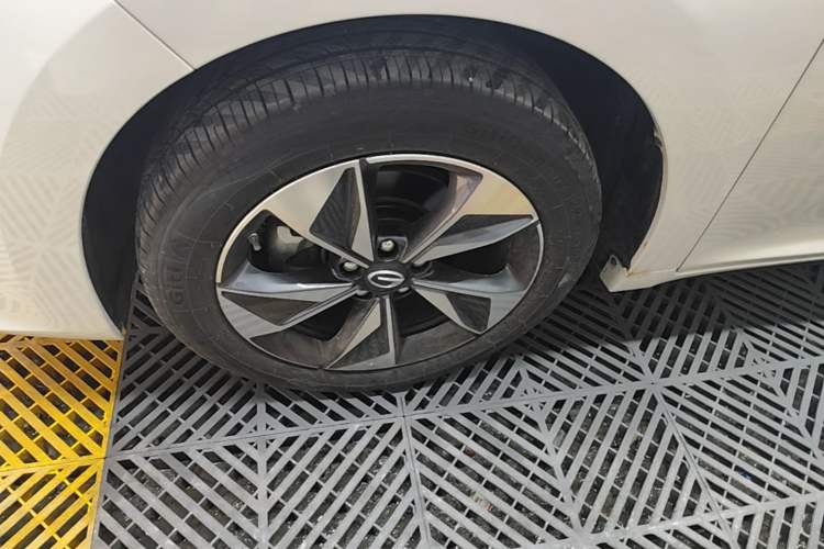 Used GAC Trumpchi M6 2023 PRO 270T DCT Luxury Edition Left Front Wheel Hub