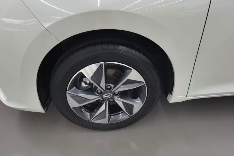 Used GAC Trumpchi M6 2023 PRO 270T DCT Luxury Edition Left Front Wheel Hub