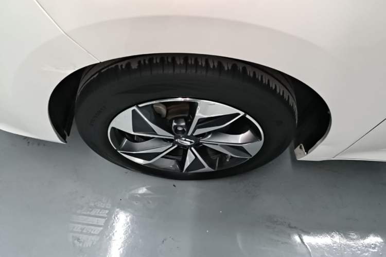 Used GAC Trumpchi M6 2023 PRO 270T DCT Luxury Edition Left Front Wheel Hub