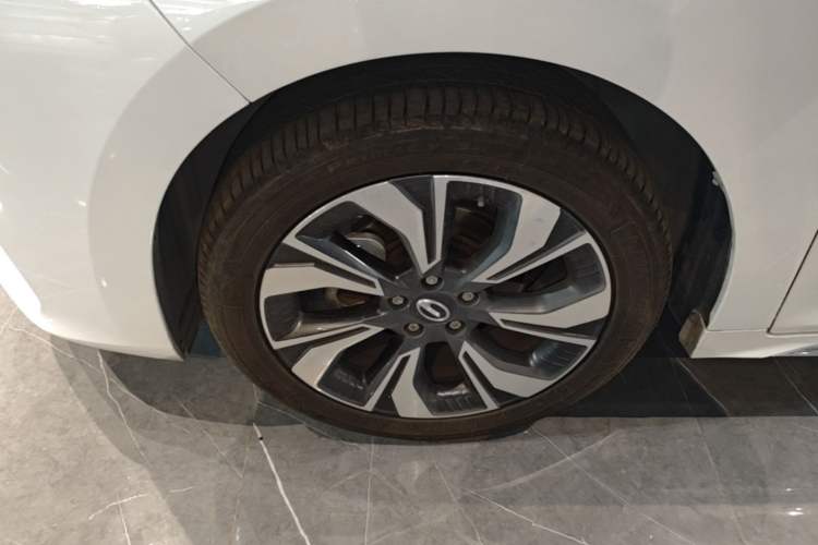 Used GAC Trumpchi M6 2023 PRO 270T DCT Prestige Edition Left Front Wheel Hub