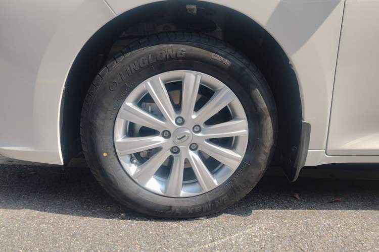 Used GAC Trumpchi M6 2023 PRO 270T DCT Elite Edition Left Front Wheel Hub