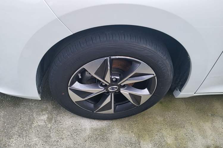 Used GAC Trumpchi M6 2023 PRO 270T DCT Luxury Edition Left Front Wheel Hub