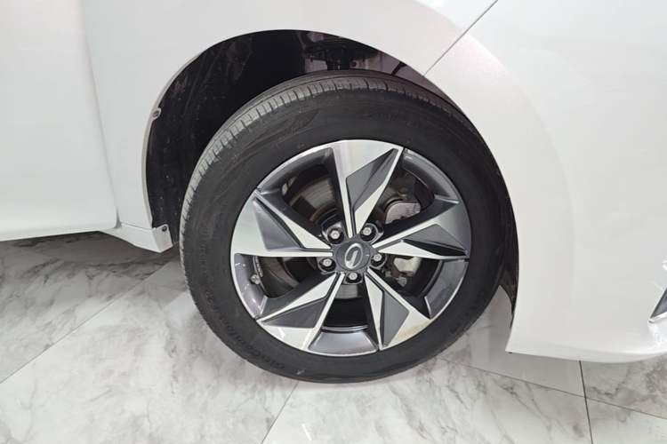 Used GAC Trumpchi M6 2023 PRO 270T DCT Luxury Edition Left Front Wheel Hub