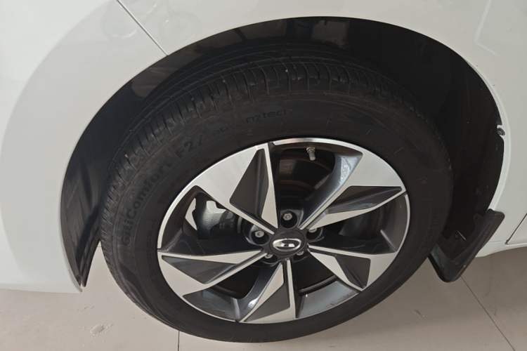Used GAC Trumpchi M6 2023 PRO 270T DCT Luxury Edition Left Front Wheel Hub
