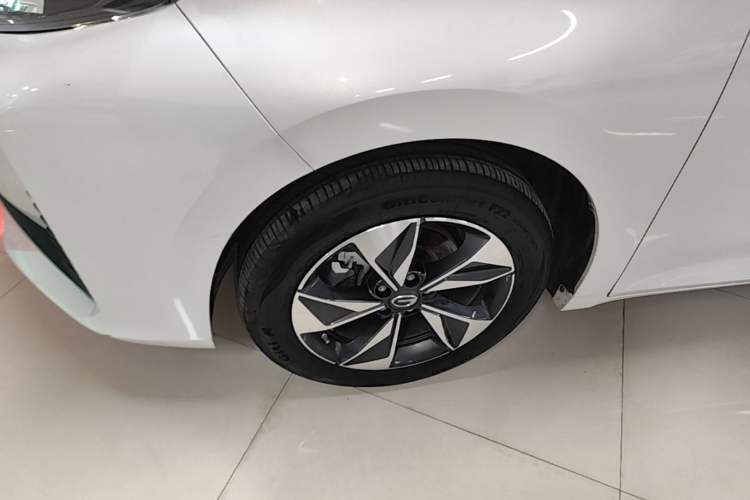 Used GAC Trumpchi M6 2023 PRO 270T DCT Luxury Edition Left Front Wheel Hub