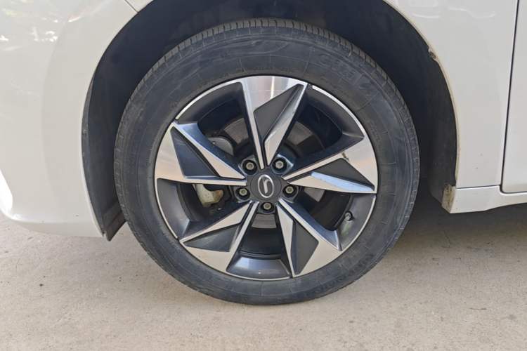 Used GAC Trumpchi M6 2023 PRO 270T DCT Luxury Edition Left Front Wheel Hub